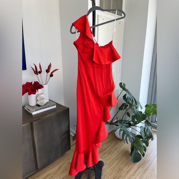 Lovers & Friends Evening Gown - Picture 2 of 4